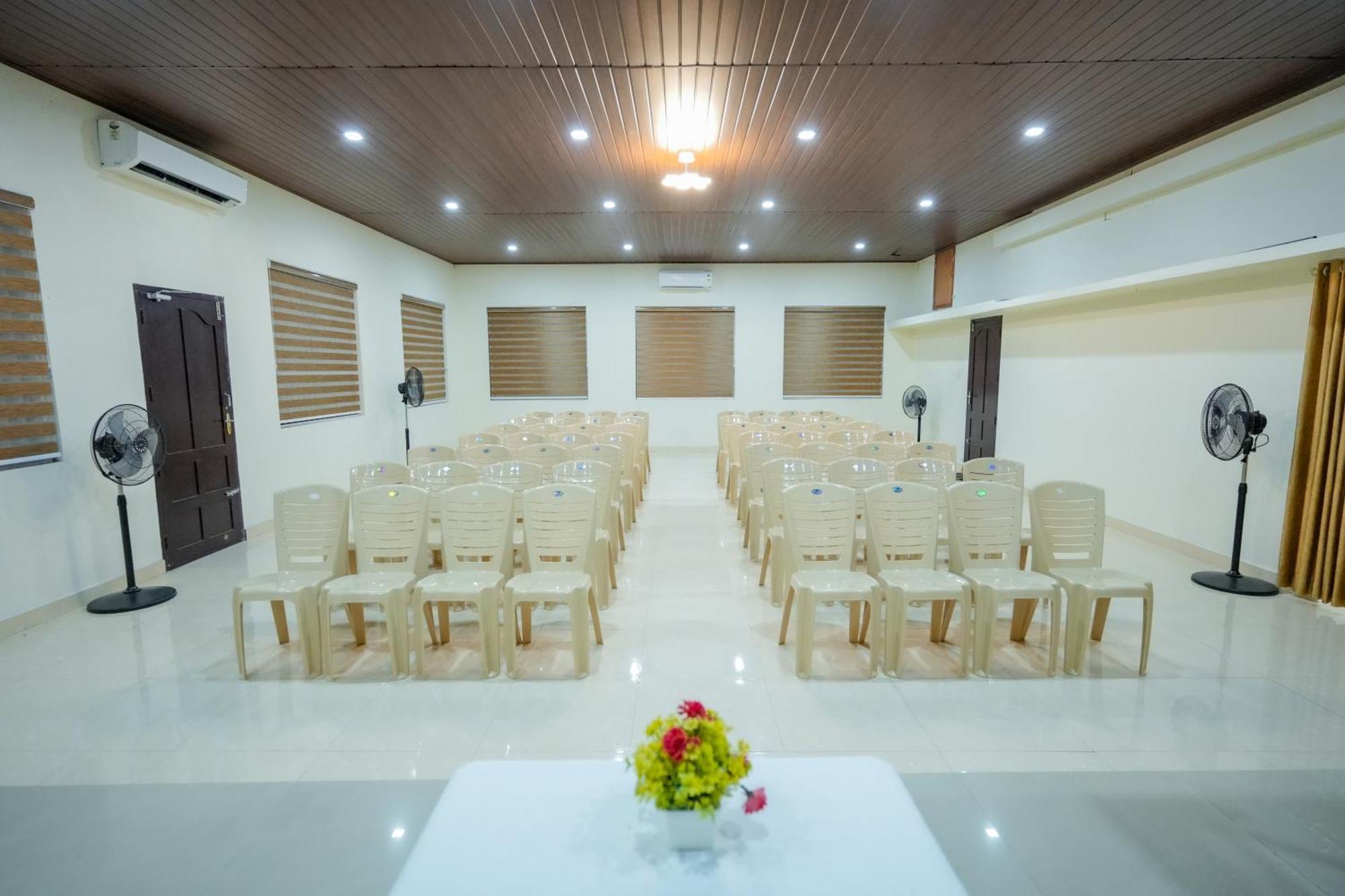 Athirappilly Ambady Resort Exterior photo